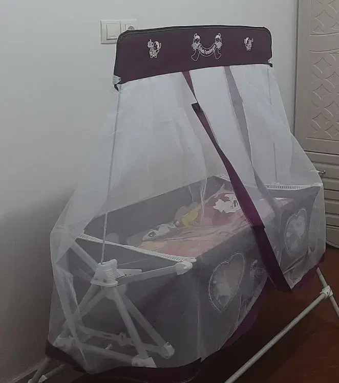 گهواره تاشو کودک|تخت و صندلی بچه|صدرا-فارس, فاز ۱|دیوار