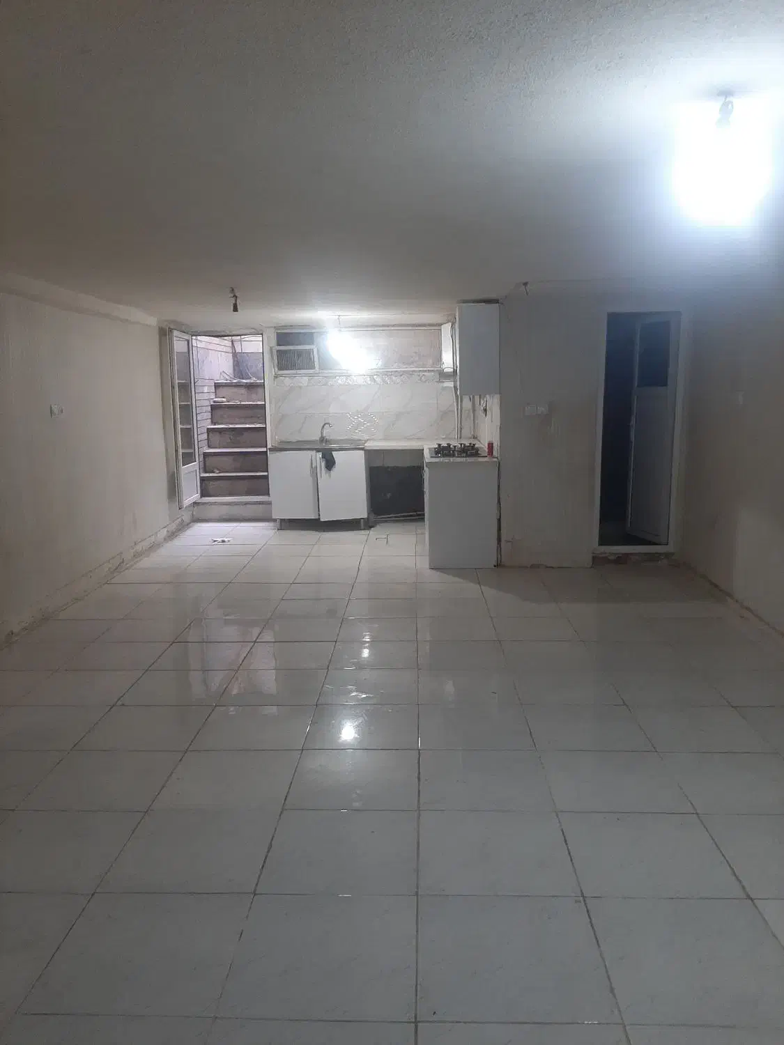 اجاره واحد ۶۵ متری