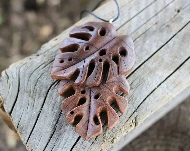 گردنبند|بدلیجات|اصفهان, لاله|دیوار