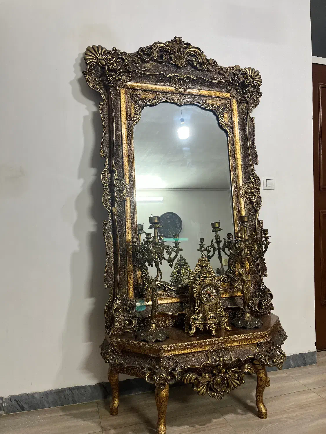 آیینه و کنسول همراه شمعدان و ساعت|آینه|اراک, |دیوار