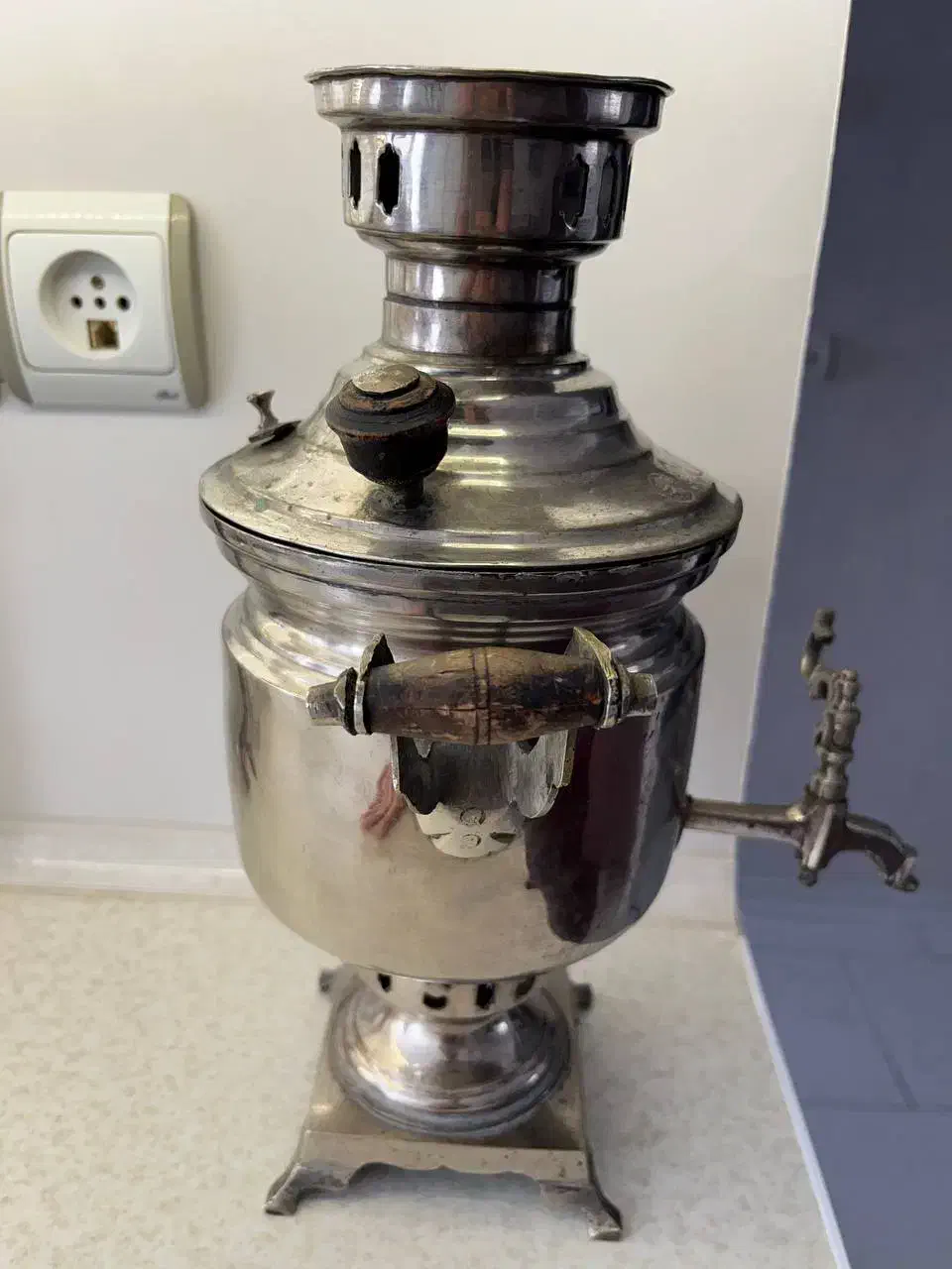 سماور ذغالی روسی|کلکسیون اشیاء عتیقه|مشهد, آزادشهر|دیوار