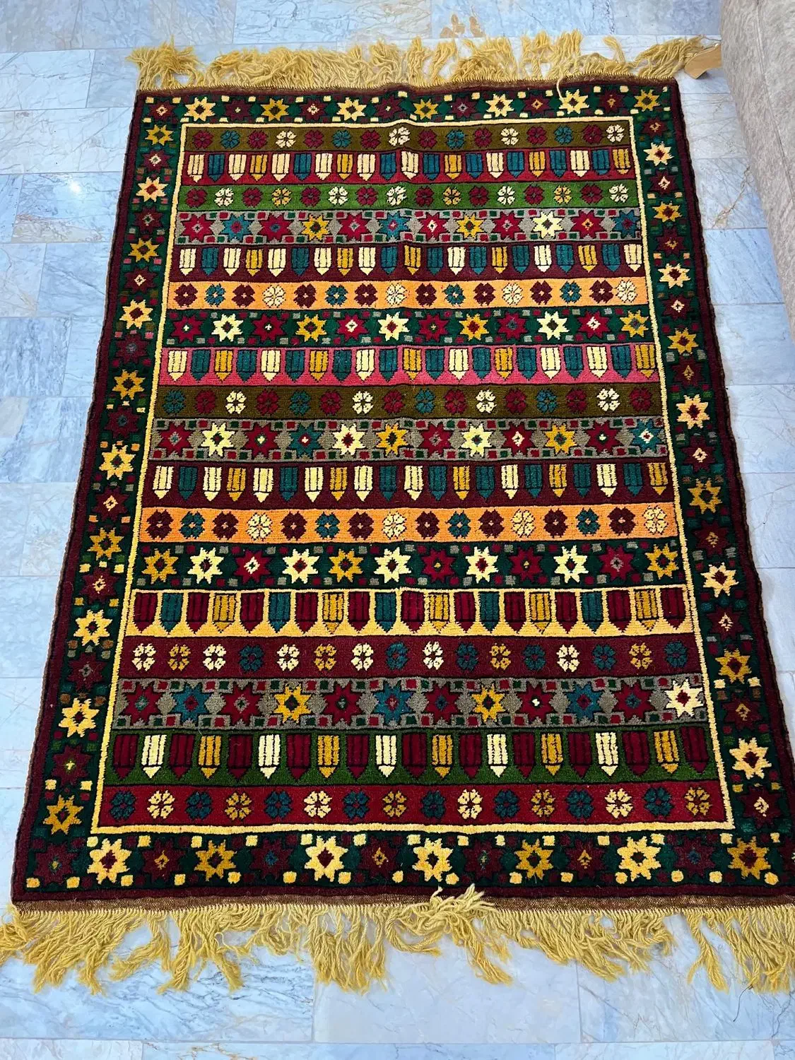 قالیچه دستبافت پرز بلند کاملا سلامت|فرش|تهران, نارمک|دیوار