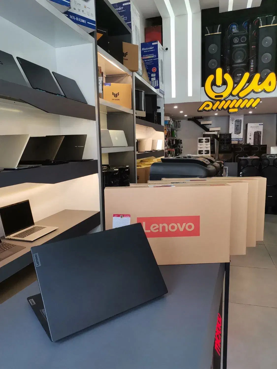 لنوو آکبند i3 1315 با ۵۱۲ssd و پورت شبکه|رایانه همراه|یزد, |دیوار