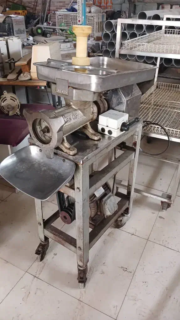 فروش فر ۴ شعله و چرخ گوشت|کافیشاپ و رستوران|شهرکرد, |دیوار