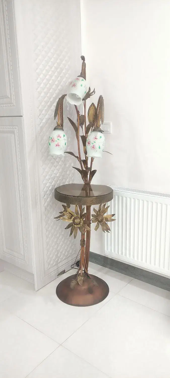 آباژور فلزی برنجی نو در حد بدون رنگ شدی|چراغ خواب و آباژور|خرمآباد, |دیوار