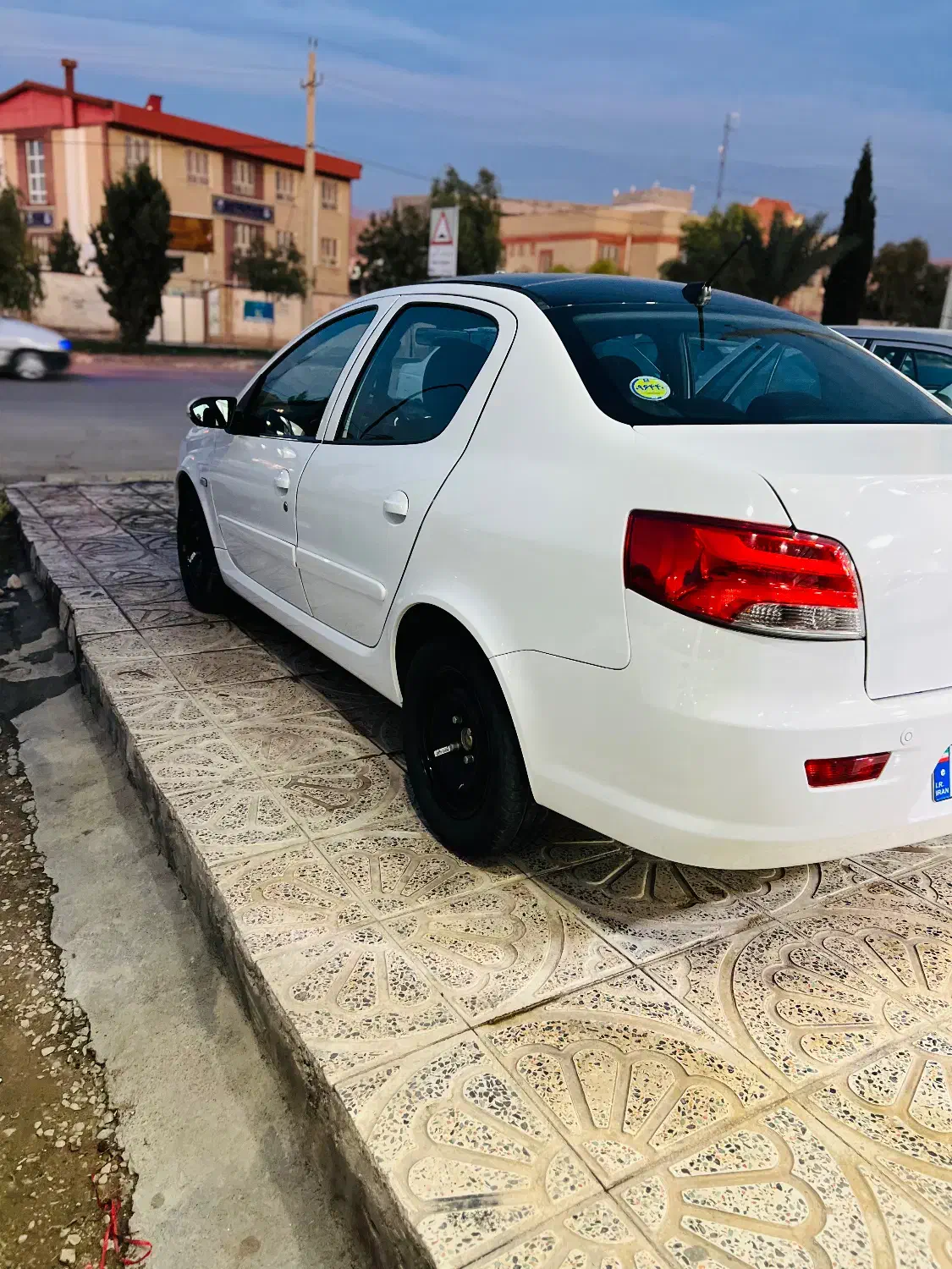 رانا پلاس پانا|خودرو سواری و وانت|سرپل ذهاب, |دیوار