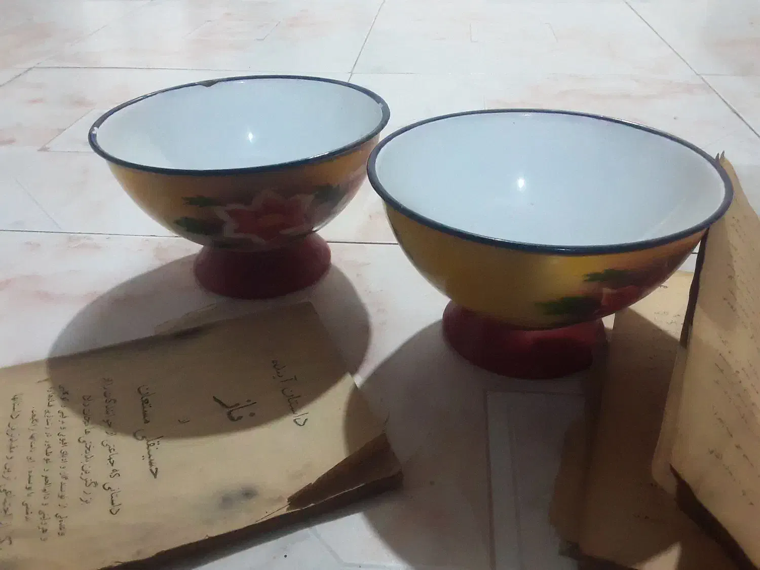 یک جفت کاسه عتیقه خارجی|کلکسیون اشیاء عتیقه|چهاردانگه (تهران), |دیوار