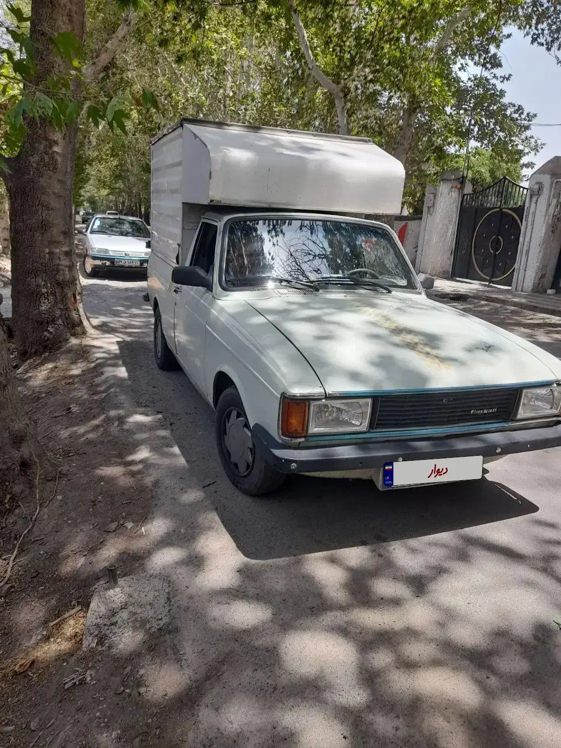 پیکان وانت|خودرو سواری و وانت|میانه, |دیوار