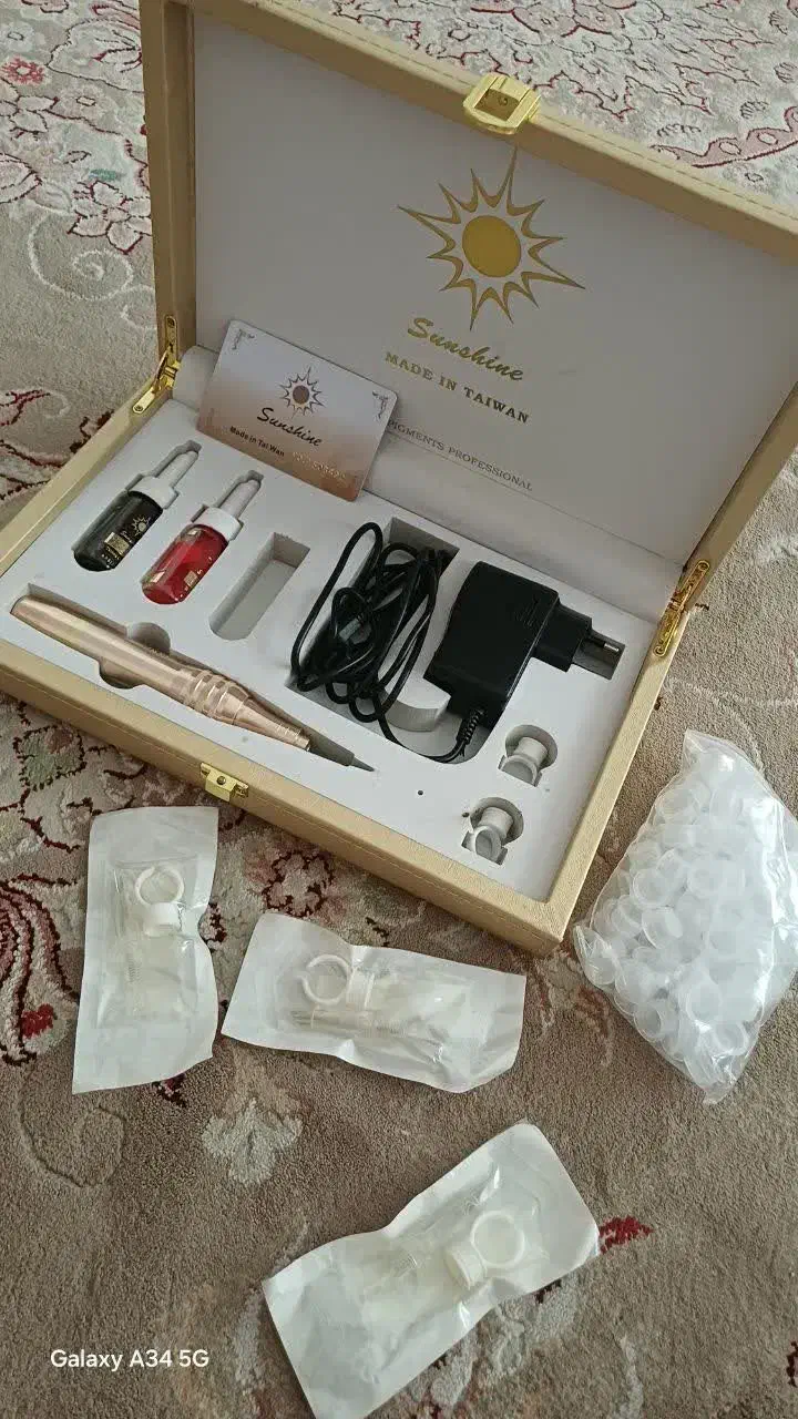 لوازم آرایشگاهی|آرایشگاه و سالن‌های زیبایی|بافق, |دیوار