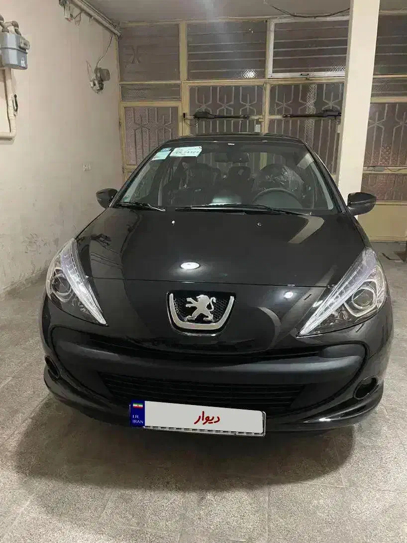 ۲۰۷ مشکی پلاس صفر ۱۴۰۴ سقف پانا|خودرو سواری و وانت|کرمان, |دیوار