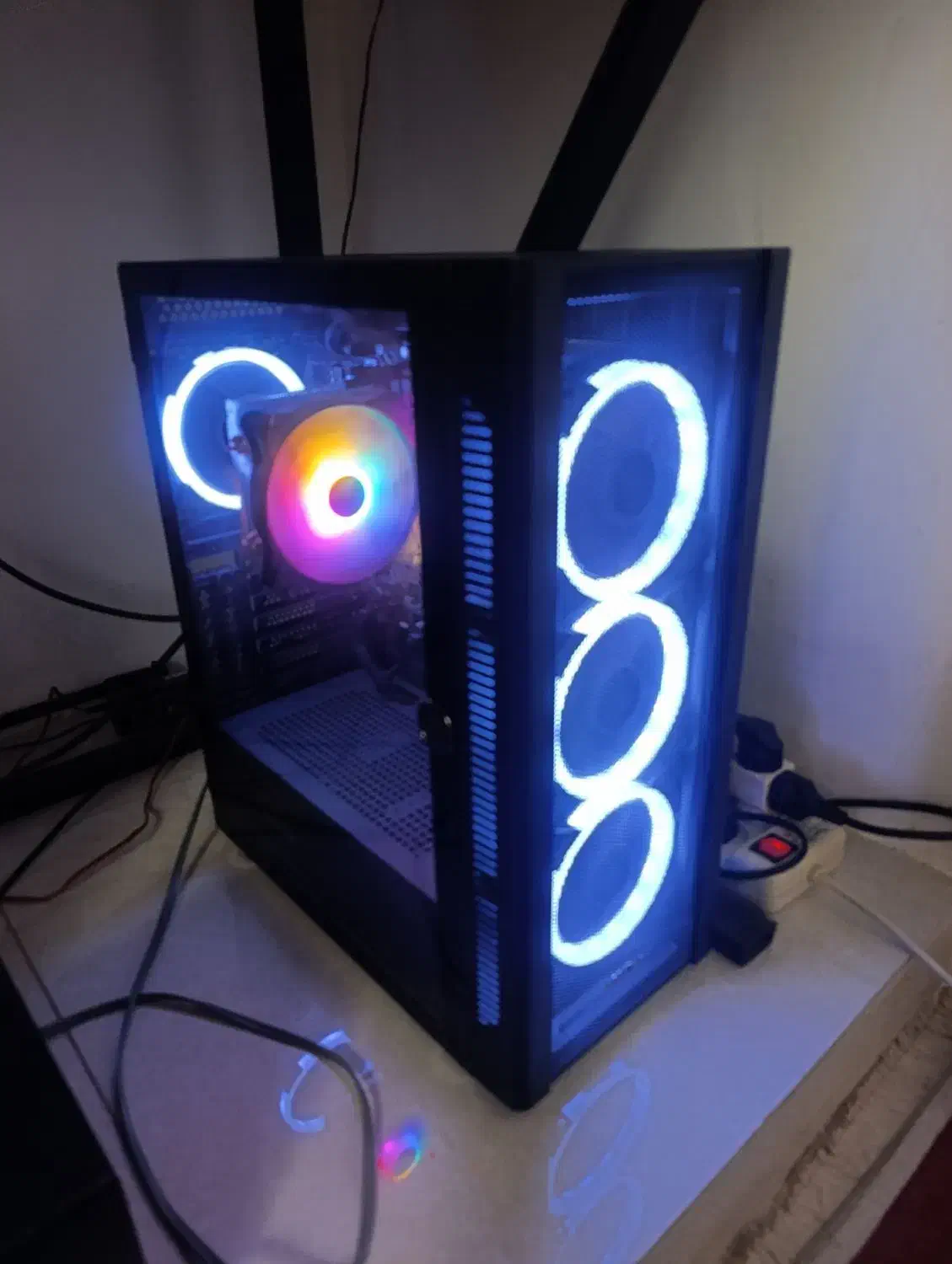 کیس سیستم گیمینگ حرفه ای مناسب بازی و طراحی|رایانه رومیزی|شیراز, گلشن|دیوار