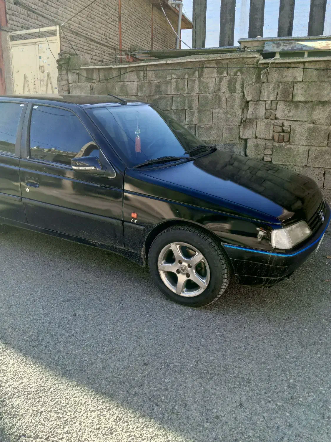 پژو405مشکی|خودرو سواری و وانت|بانه, |دیوار