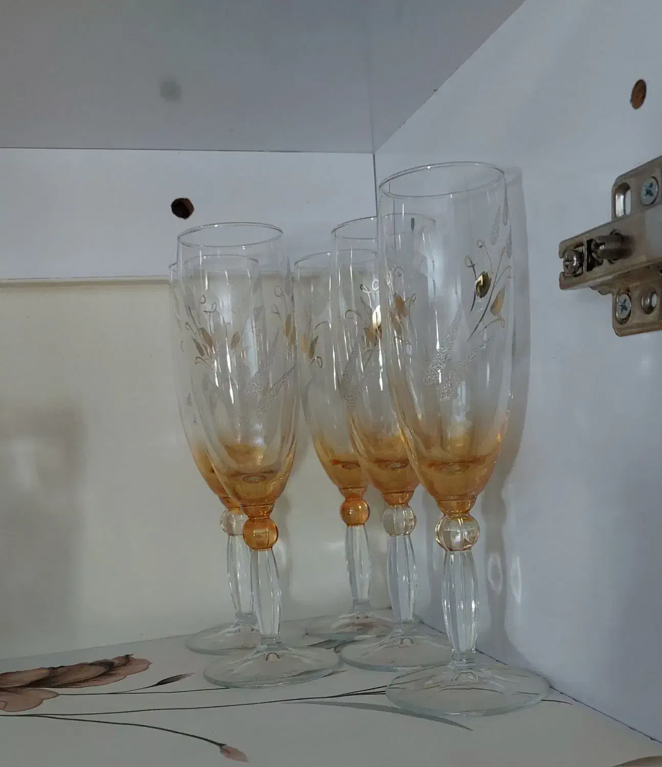 گیلاس خوری|ظروف سرو و پذیرایی|محمدیه-قزوین, |دیوار