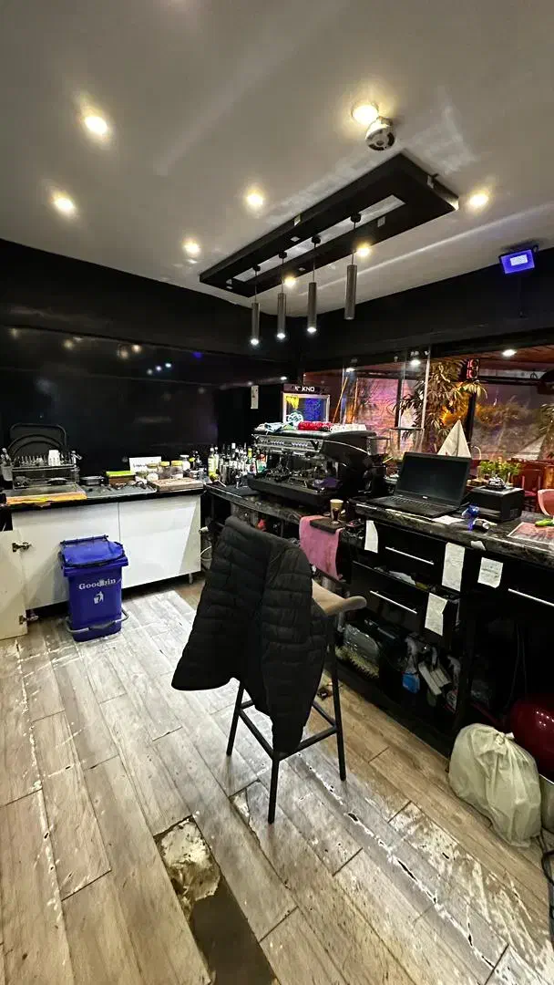 فروش تمام وسایل کافه و رستوران ایتالیایی|کافی‌شاپ و رستوران|اصفهان, گلزار|دیوار