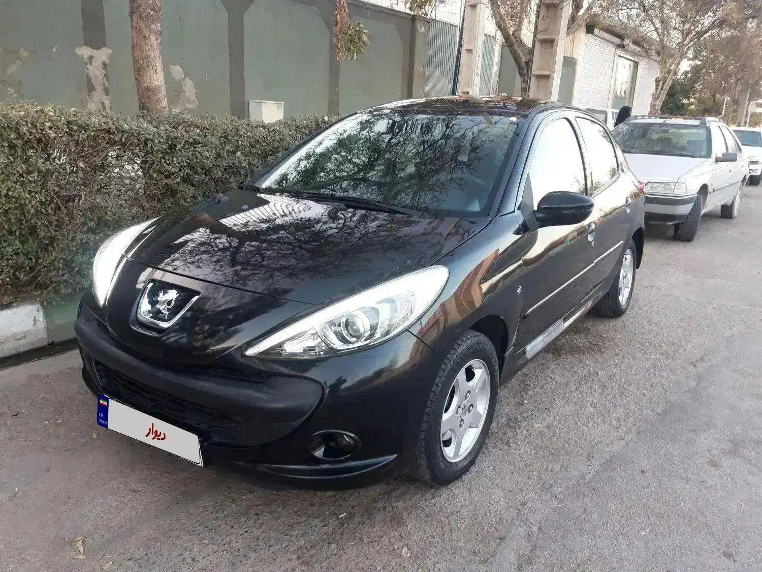 207پانا مدل ۴۰۱|خودرو سواری و وانت|مشهد, سجادیه|دیوار