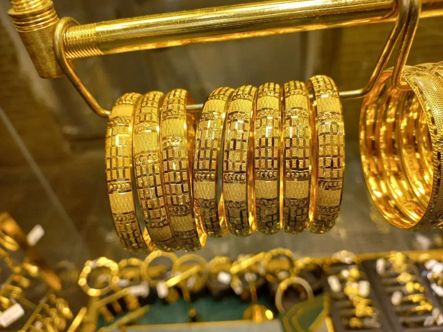 النگو طلا نو اجرت پایین|جواهرات|اصفهان, نقش جهان|دیوار