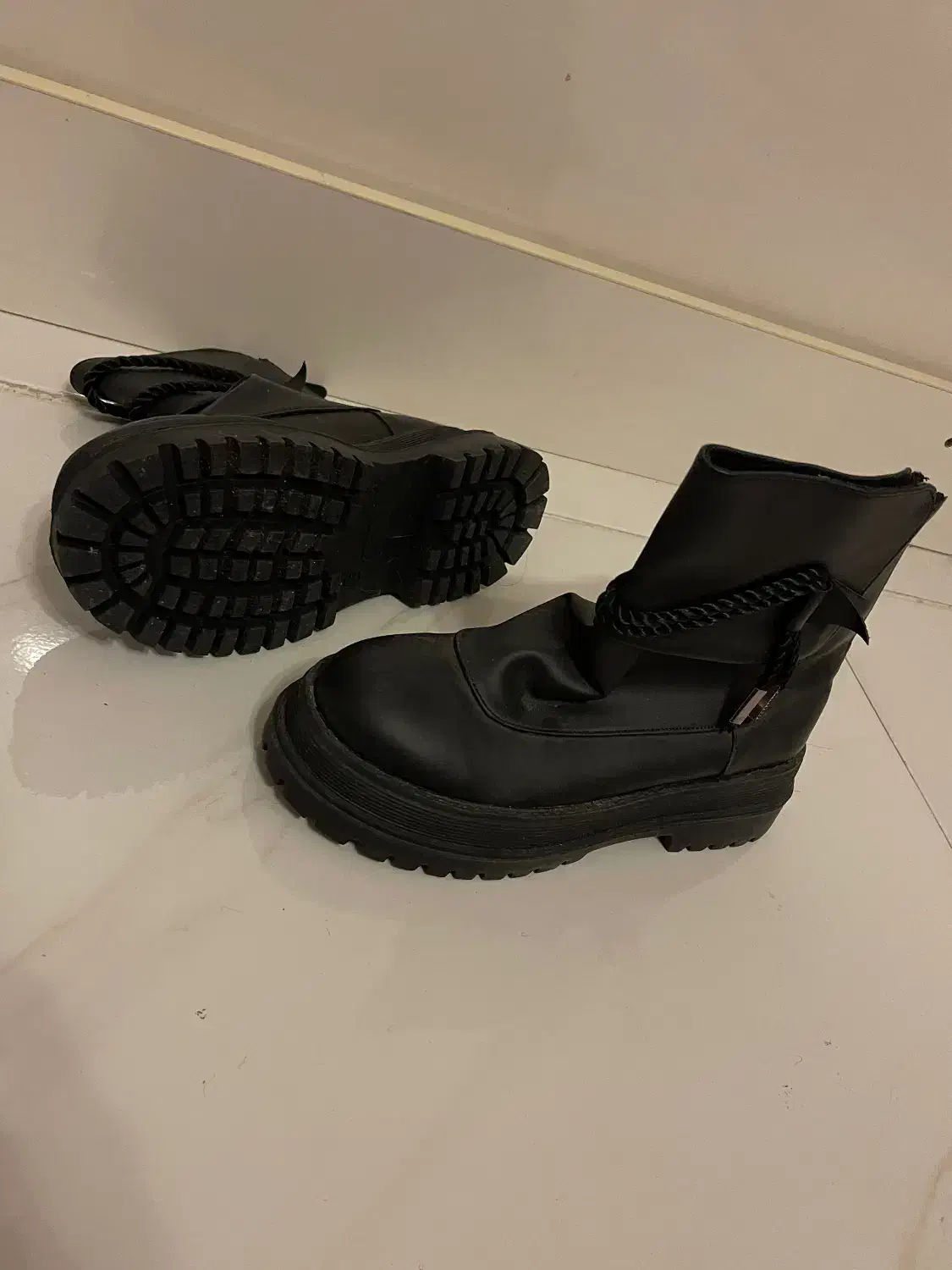 نیم بوت کرم  و مشکی|کیف، کفش، کمربند|ملایر, |دیوار