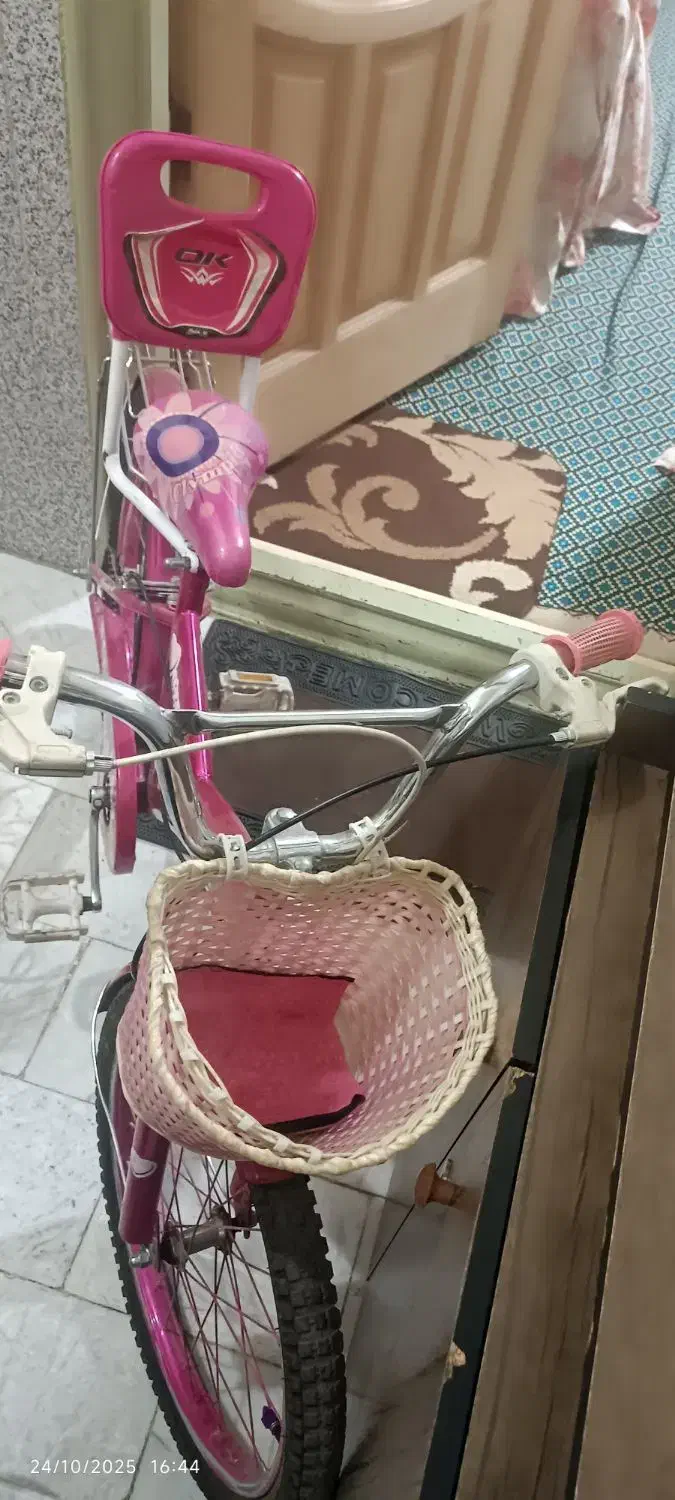 دو چرخه سایز20 و سه چرخه|دوچرخه، اسکیت، اسکوتر|نسیم‌شهر, |دیوار