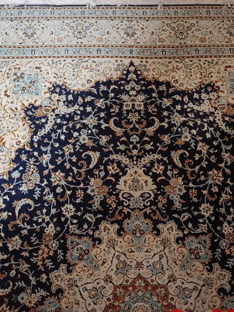 فرش ۶متری درحد نو بدون کوچکترین پارگی یا سوختگی|فرش|لاهیجان, فیاض|دیوار