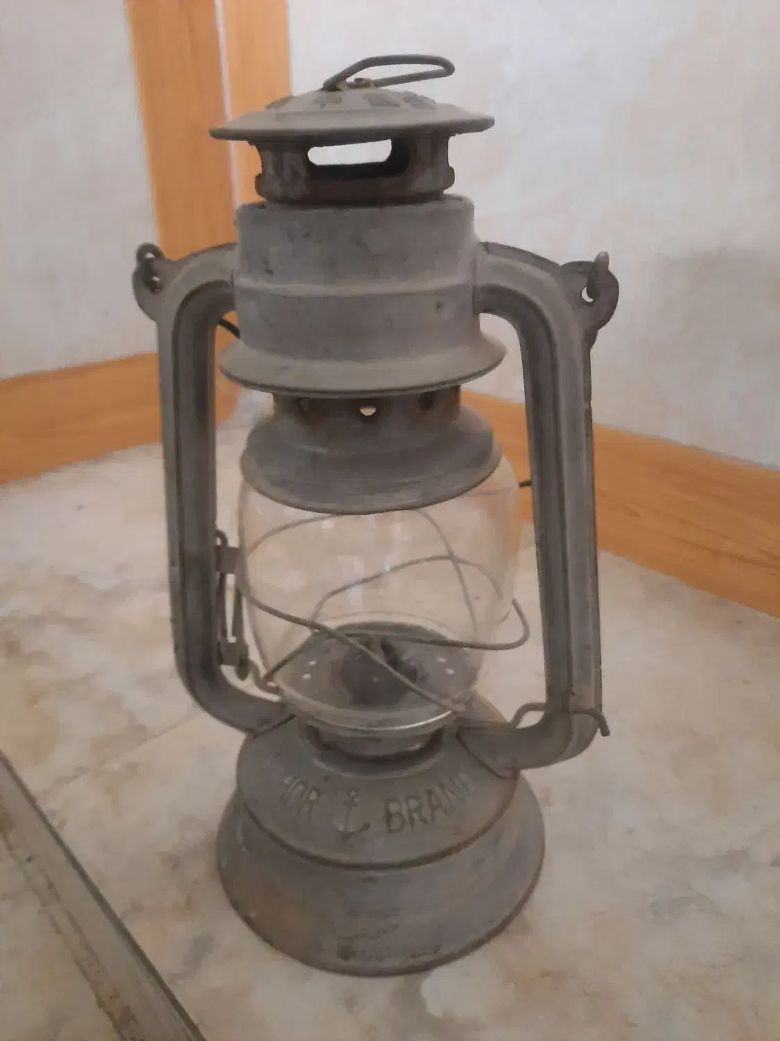 فانوس قدیمی|کلکسیون اشیاء عتیقه|کرمان, |دیوار