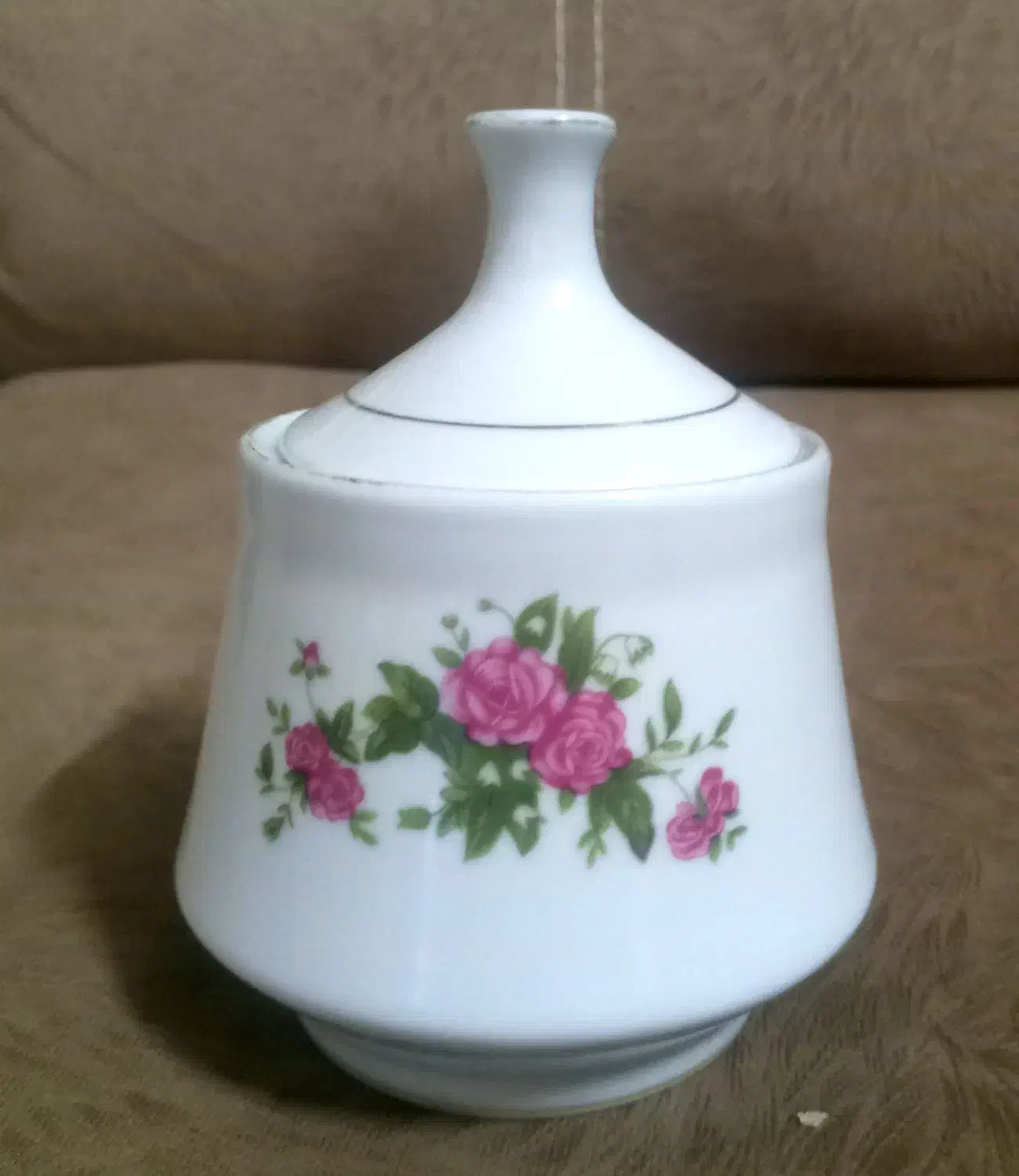 گلسرخ|کلکسیون اشیاء عتیقه|زنجان, |دیوار