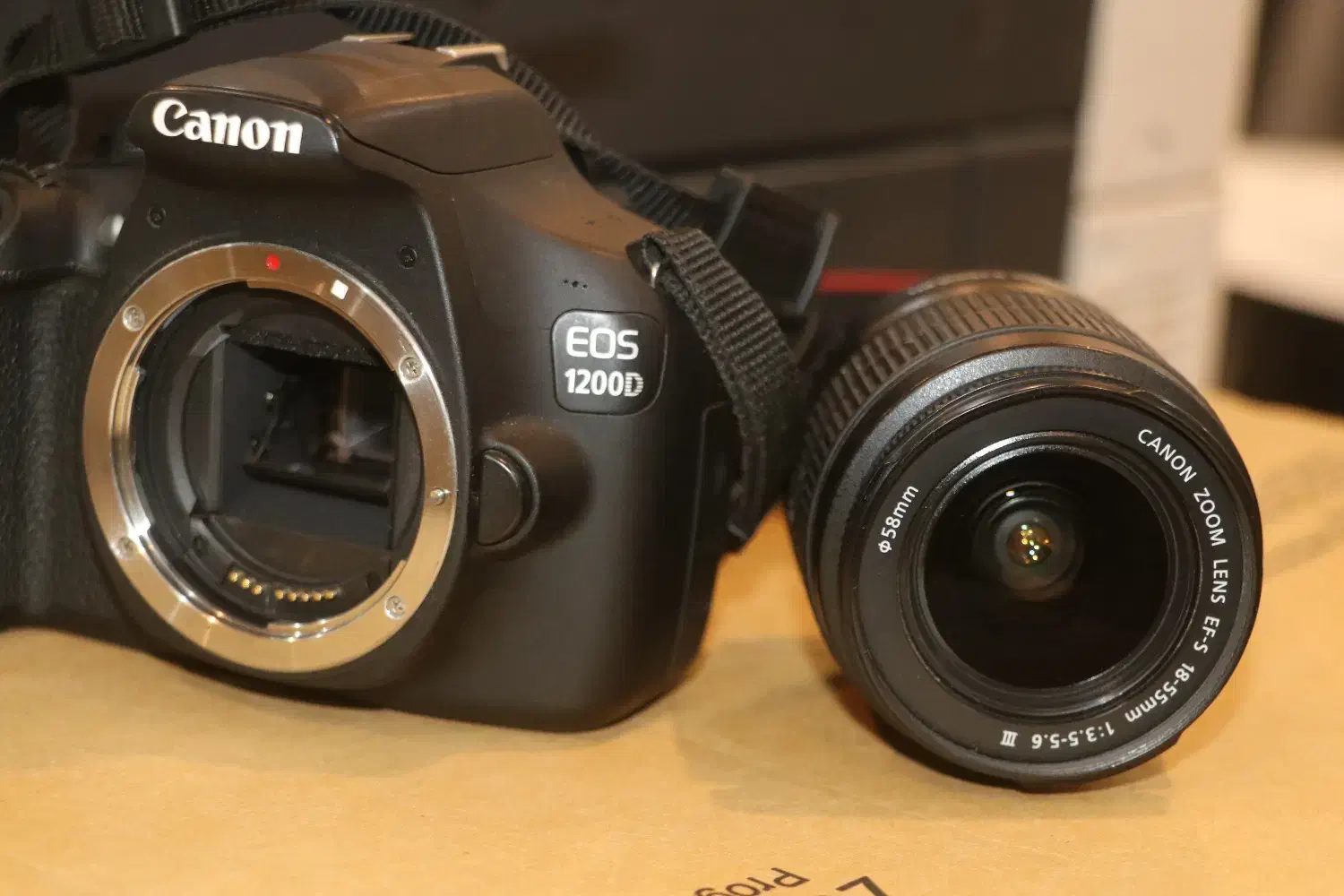 فروش دوربین عکاسی کنون EOS 1200D لنز 18-55mm|دوربین عکاسی و فیلم‌برداری|رودان, |دیوار