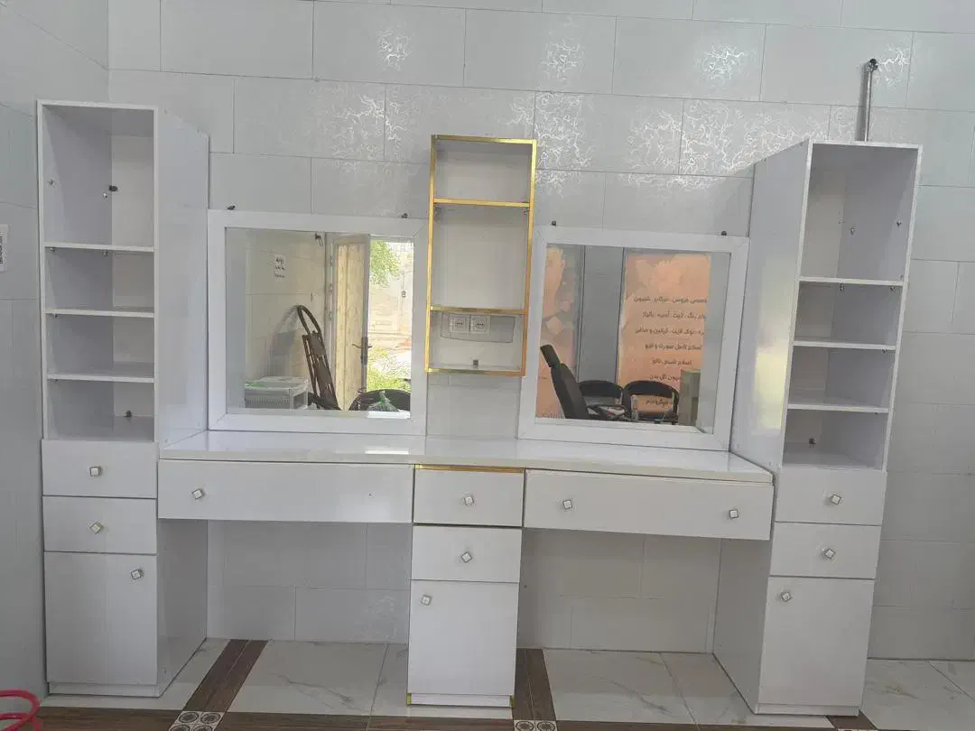 وسایل آرایشگاه|آرایشگاه و سالن‌های زیبایی|برازجان, |دیوار