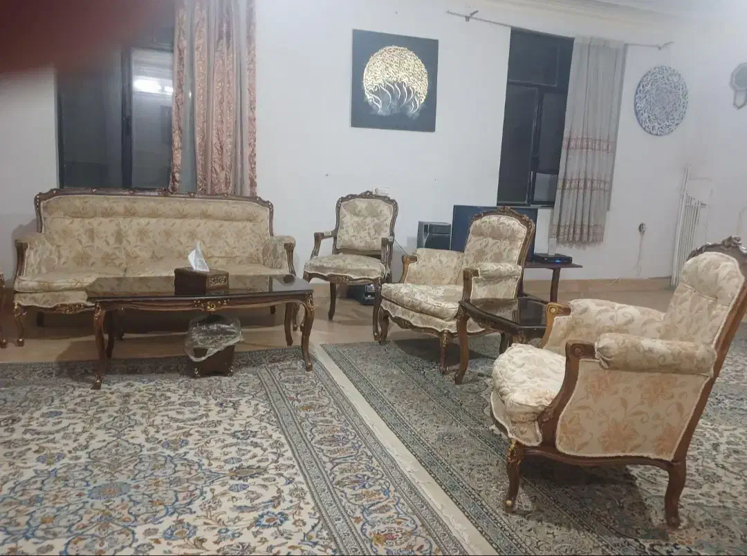 مبل نه نفره به همراه میز و عسلی و غذاخوری هشت نفره|مبلمان خانگی و میز عسلی|خرمدره, |دیوار