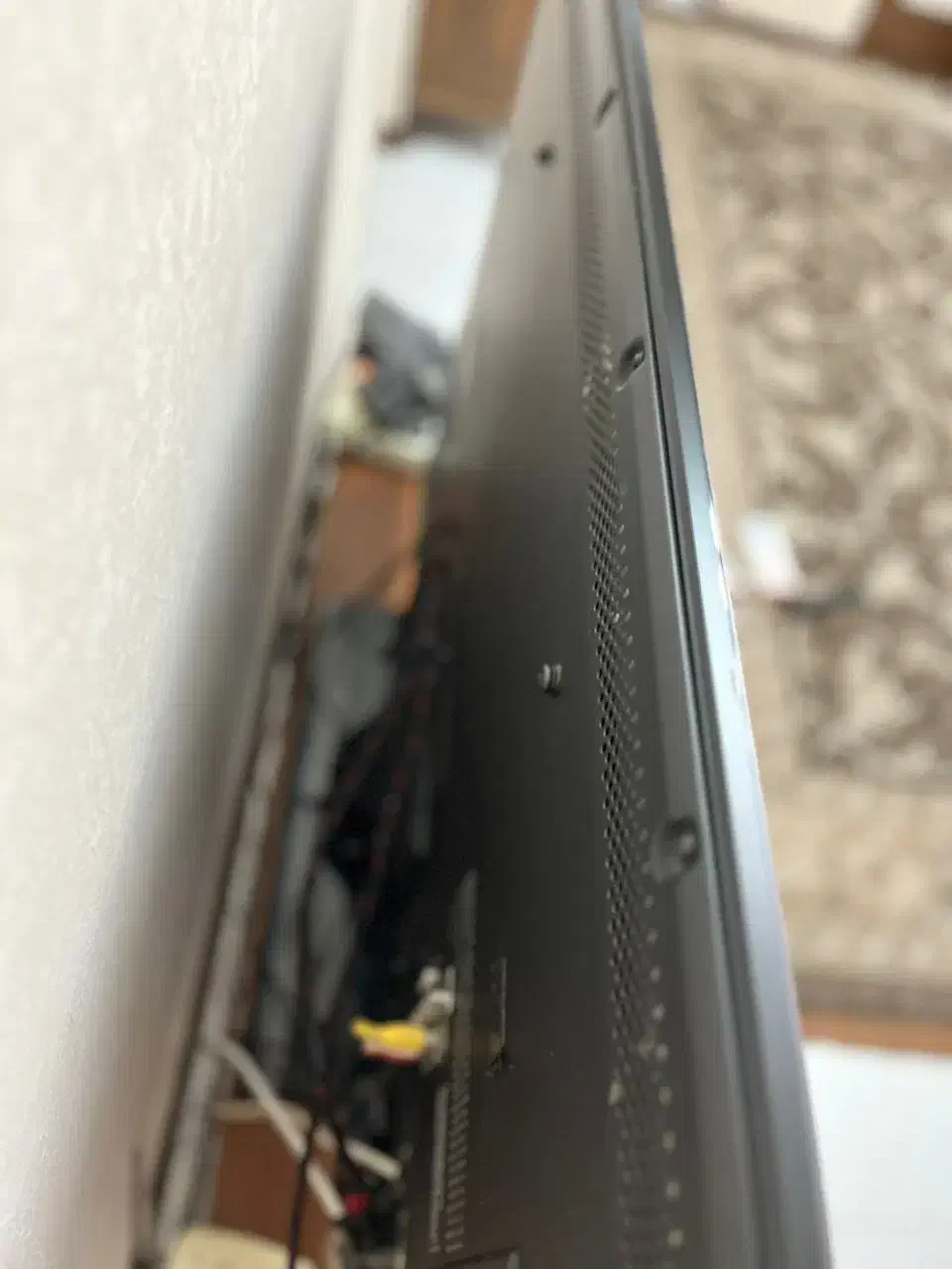 تلویزیون LED سه بعدی برند LG|تلویزیون و پروژکتور|اندیشه, اندیشه فاز ۱|دیوار