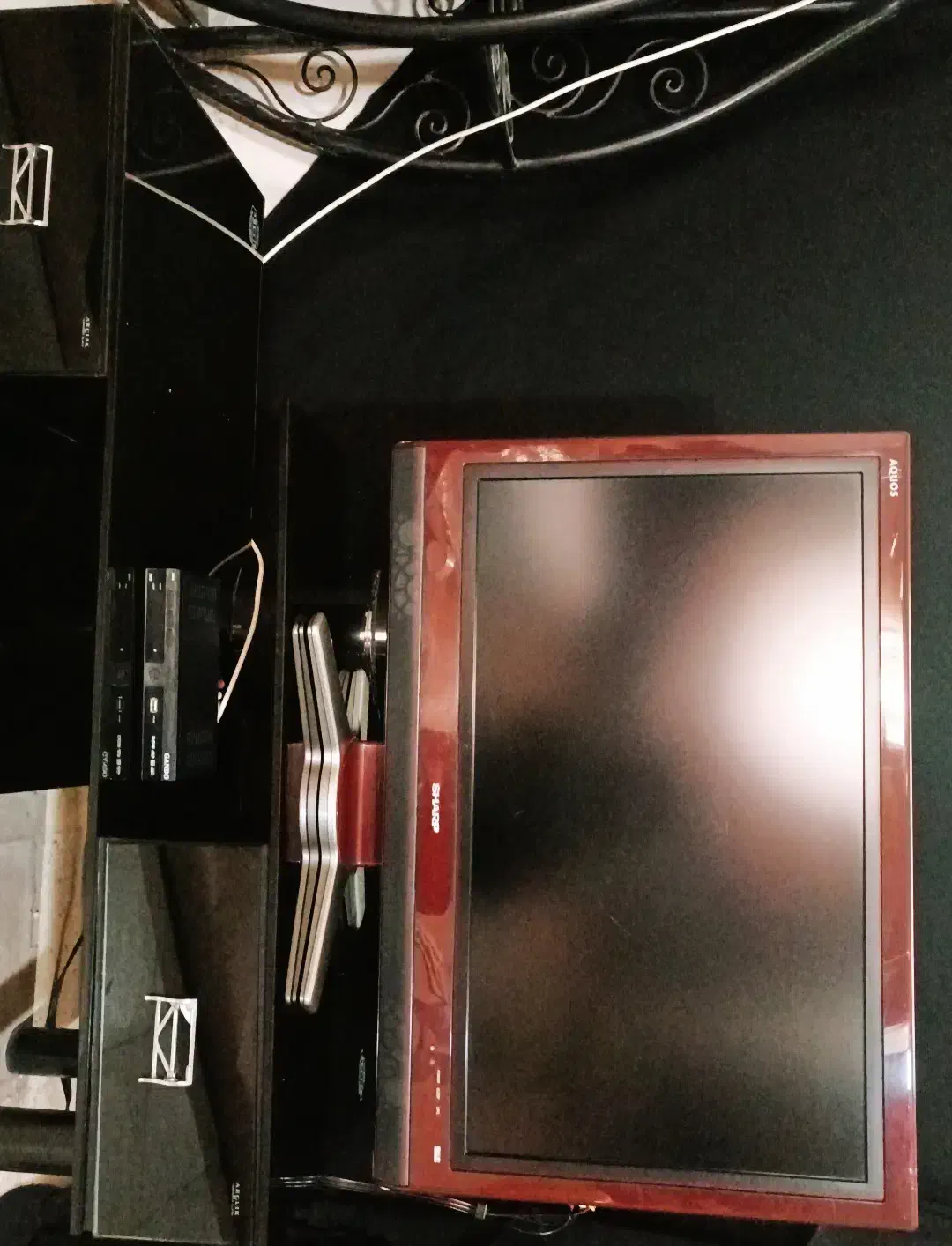 تلویزیون|تلویزیون و پروژکتور|آران و بیدگل, |دیوار