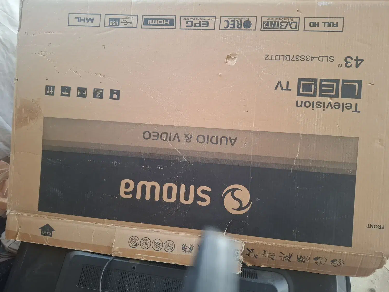 پنل تلویزیون شکسته|تلویزیون و پروژکتور|نجفآباد, امام خمینی|دیوار