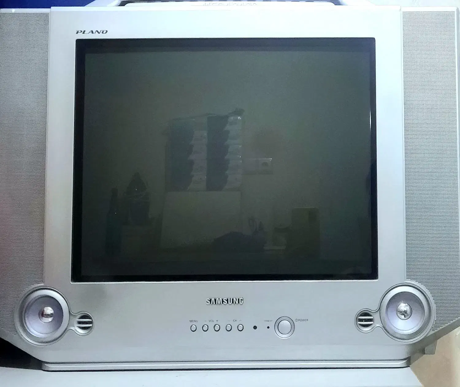 تلویزیون 21 اینچ پلانو برند سامسونگ|تلویزیون و پروژکتور|شهرکرد, |دیوار