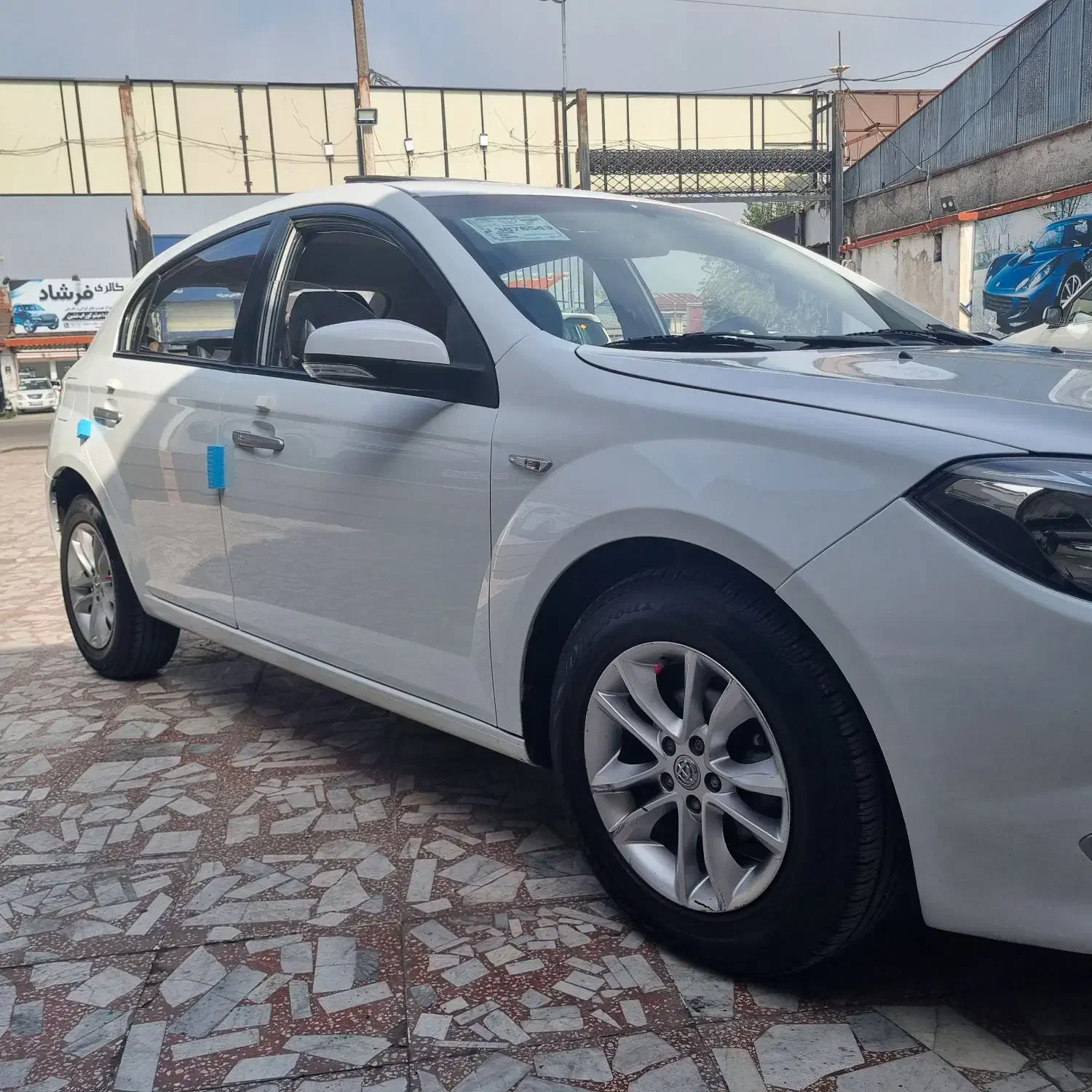 برلیانس اتومات ۳۲۰ بیرنگ|خودرو سواری و وانت|شفت, |دیوار