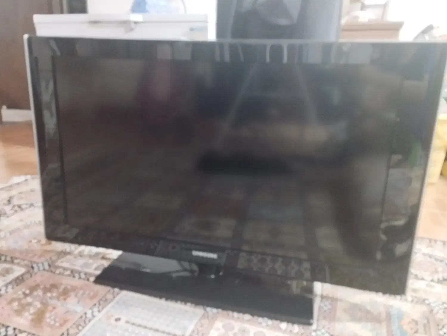 فروش یک عدد LCD|تلویزیون و پروژکتور|مسجد سلیمان, |دیوار