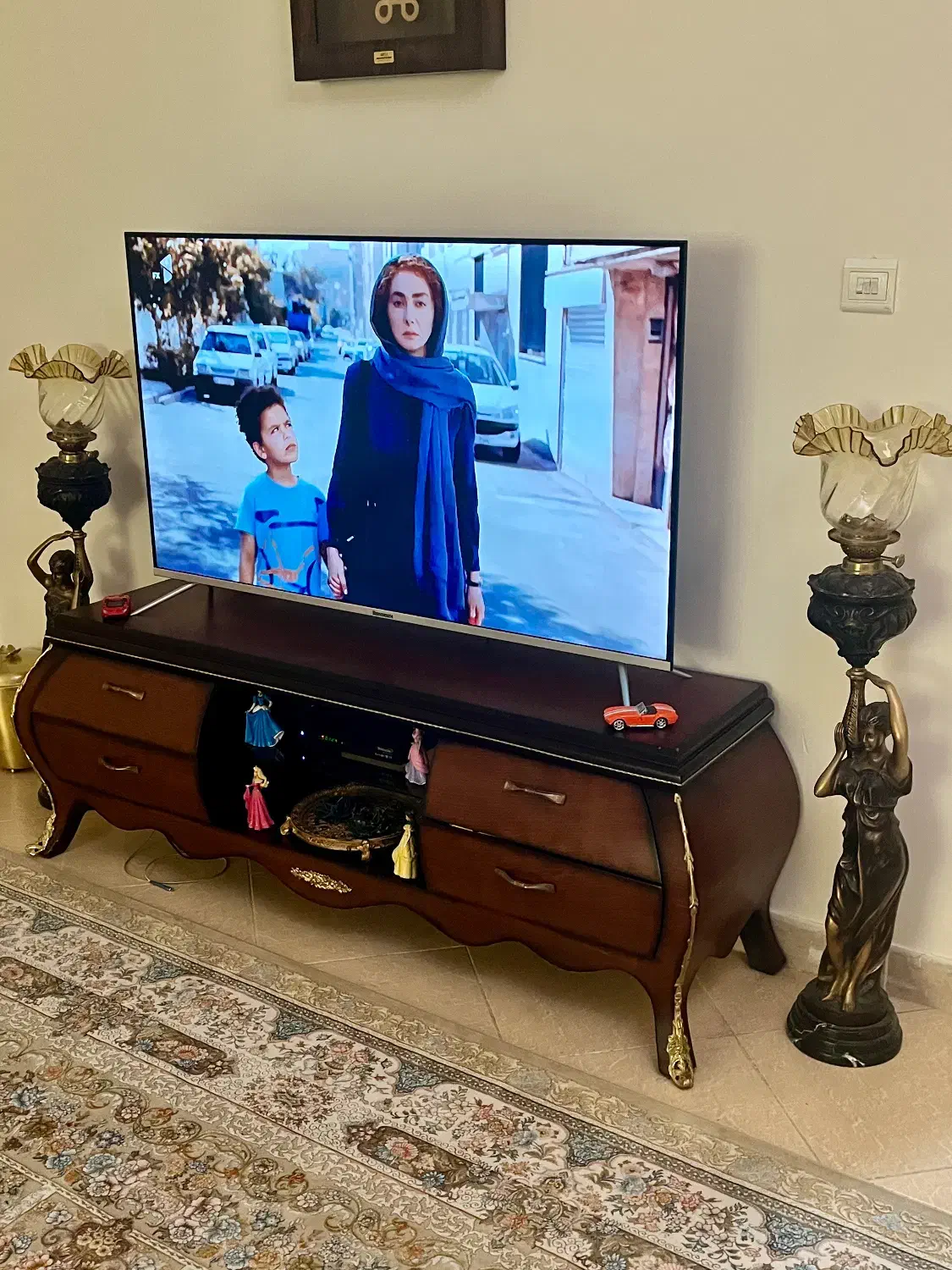 کنار سالنی لاکچری|مجسمه، تندیس، ماکت|اراک, |دیوار