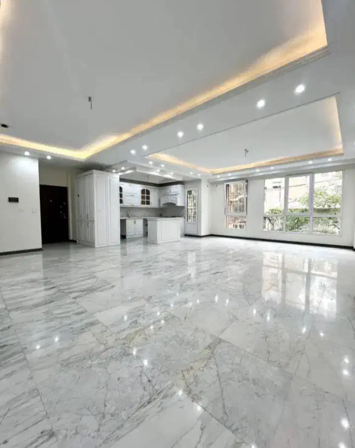 ۱۵۴ متر ۳ خواب کلید نخورده