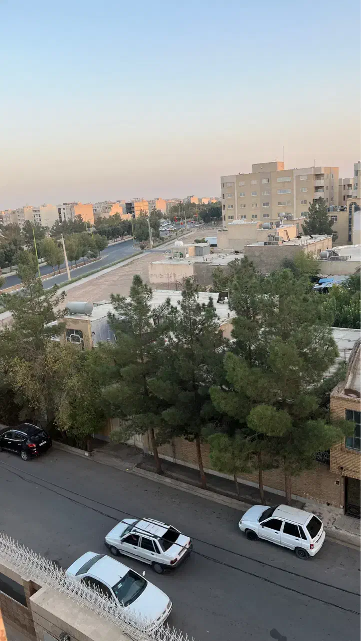 آپارتمان ۱۳۰متری شاهین‌شهر مخابرات / زیر قیمت|فروش آپارتمان|شاهین‌شهر, مخابرات (شهید بهشتی)|دیوار