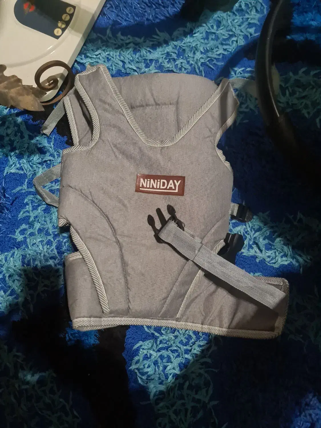 کریر و آغوشی وتخت کنار مادر|اسباب و اثاث بچه|بندر انزلی, آذربایجان|دیوار