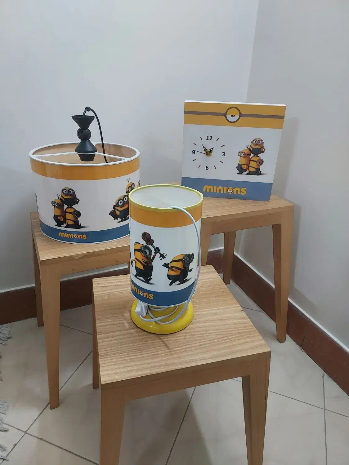 وسایل کودک شامل لوستر آباژور ساعت دیواری|اسباب و اثاث بچه|شیراز, فرهنگ شهر|دیوار