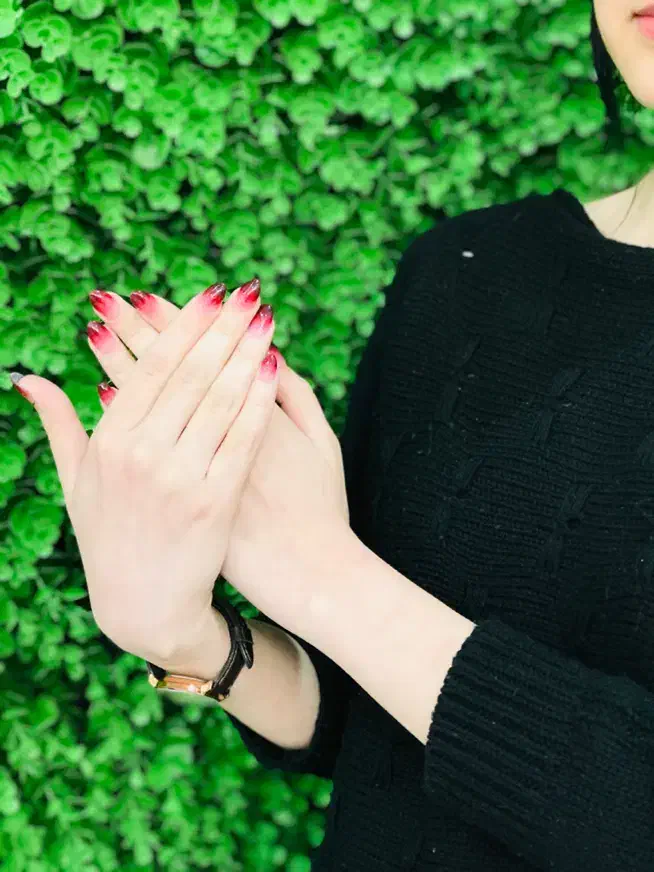 تخفیف ویژه آموزش کاشت ناخن بصورت محدود فقط ۱و۸۰۰|خدمات آرایشگری و زیبایی|ایلام, |دیوار
