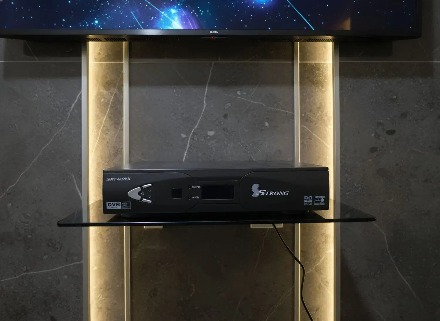 دیجیتال استرونگ به همراه شلف|صوتی و تصویری|رشت, پاستوریزه|دیوار