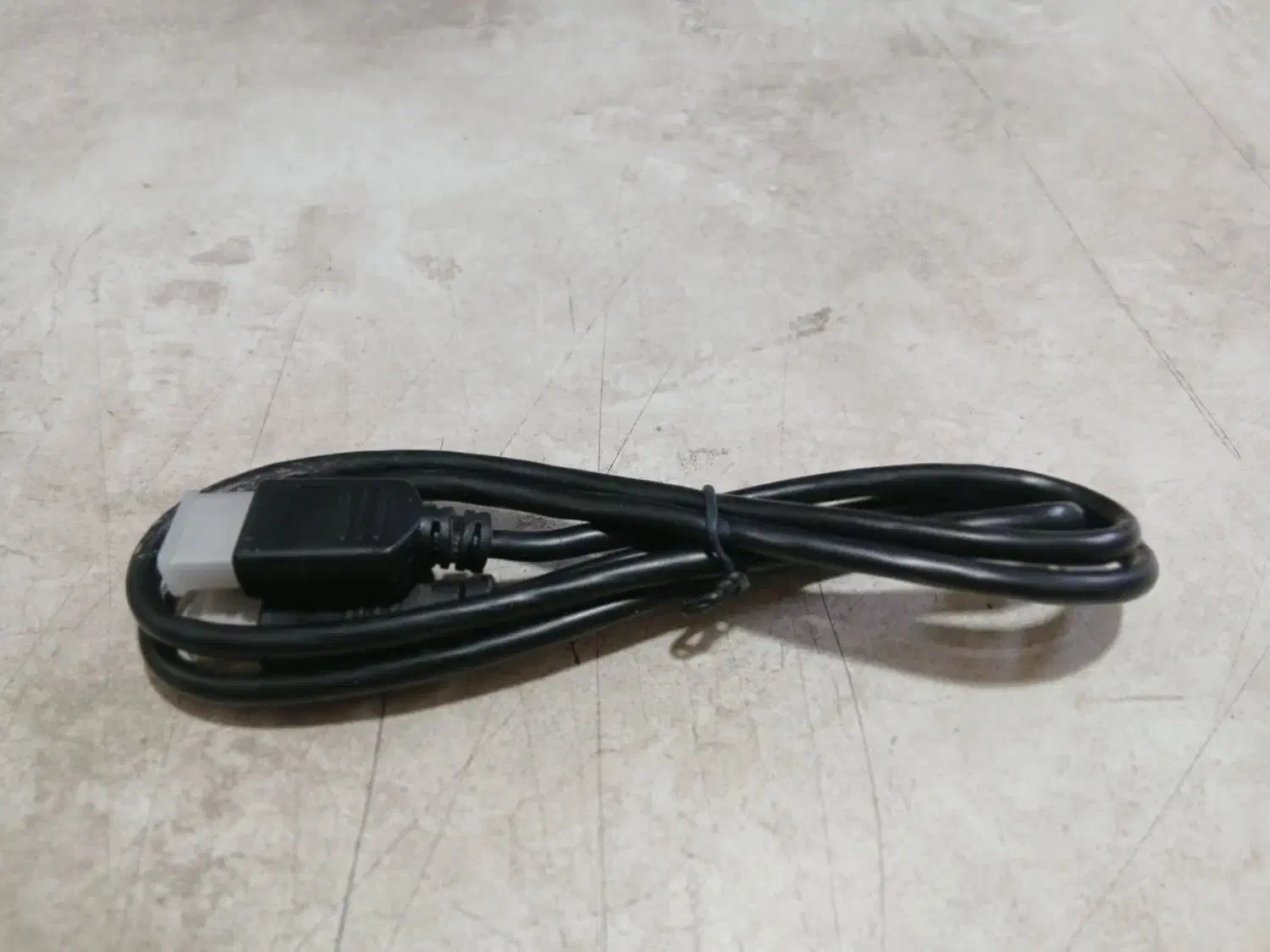 کابل HDMI|قطعات و لوازم جانبی رایانه|شیراز, پودنک|دیوار