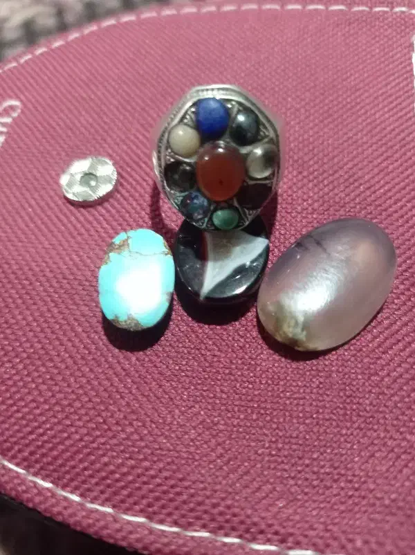 انگشتر|جواهرات|میناب, |دیوار