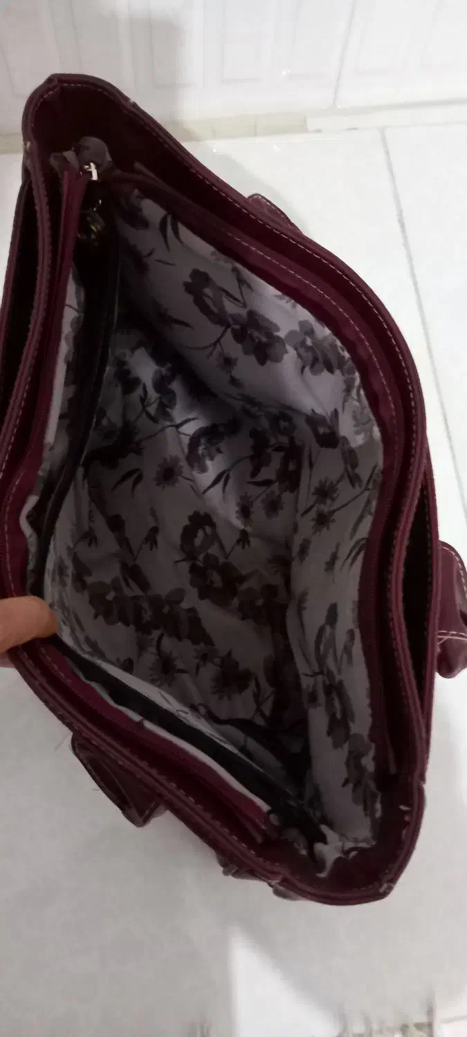 کیف|کیف، کفش، کمربند|نهاوند, |دیوار