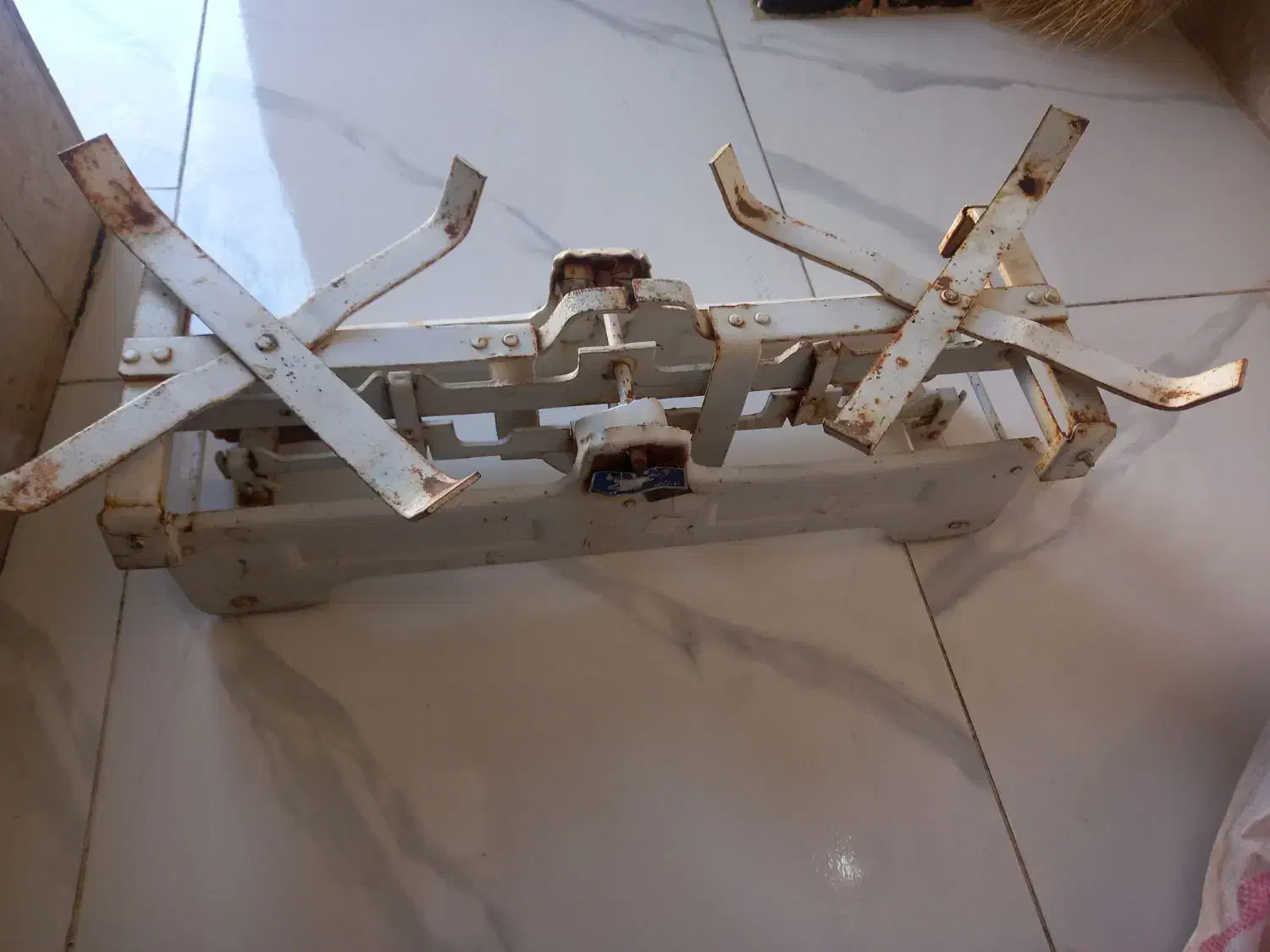 ترازو|کلکسیون اشیاء عتیقه|دینور, |دیوار