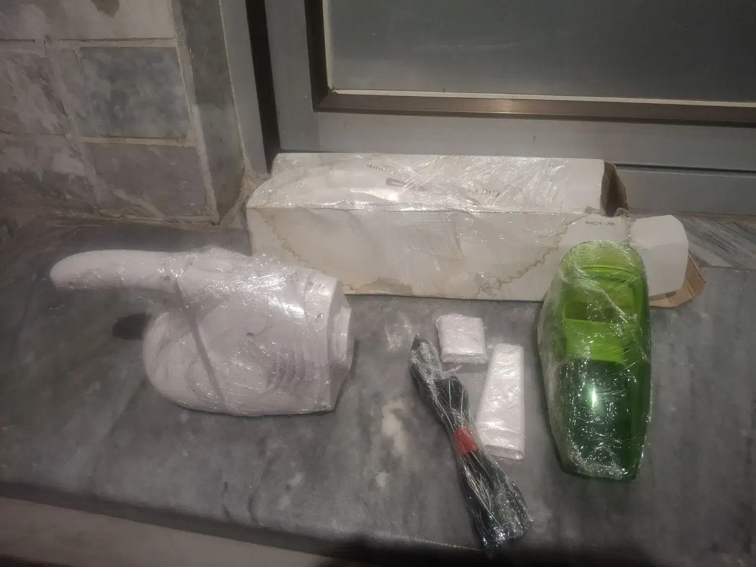 جارو برقی شارژی ماشین|جاروبرقی، جارو شارژی، بخارشو|رشت, توشیبا|دیوار