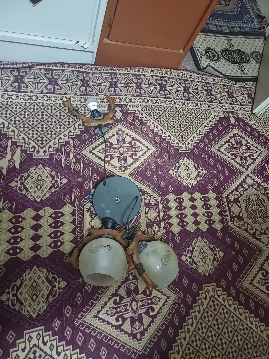 لوستردرحدنو|لوستر و چراغ آویز|تهران, امام زاده حسن|دیوار