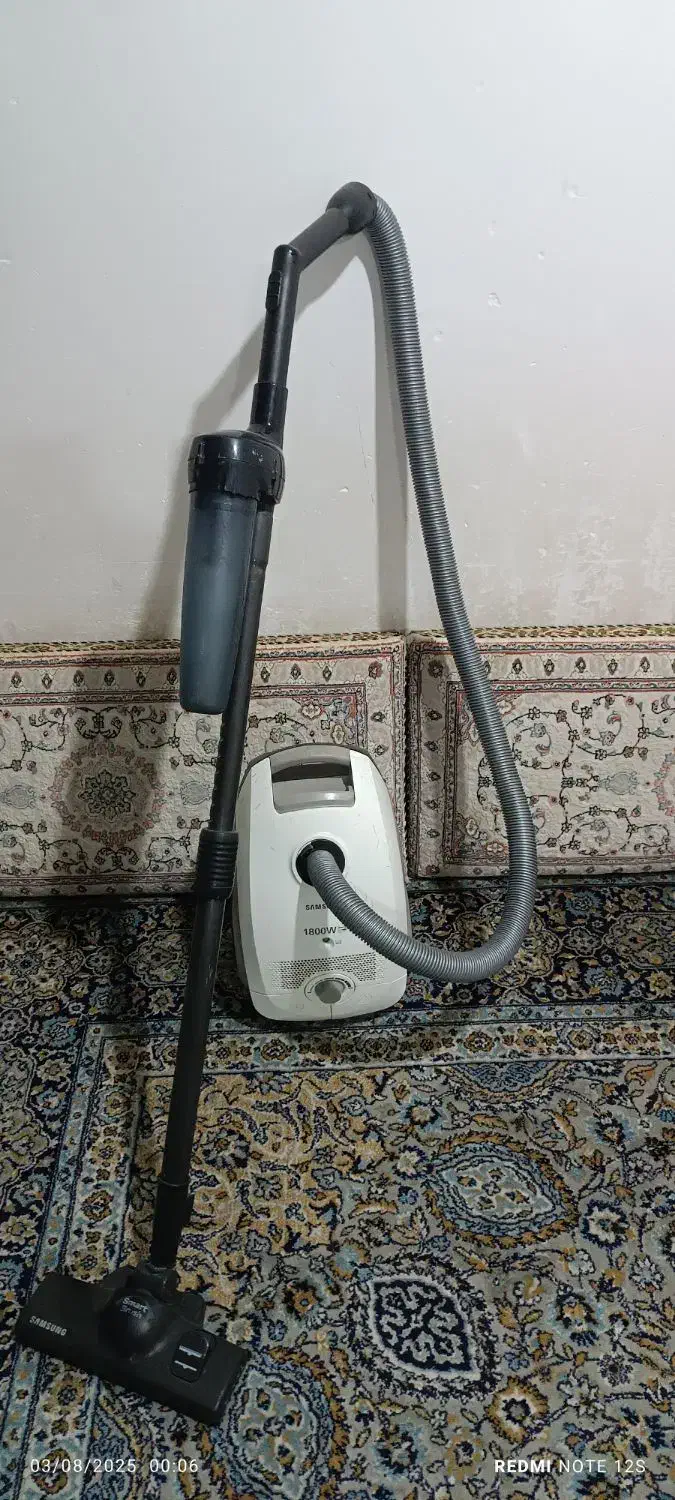 جارو برقی سامسونگ درجه یک سالم درحال کار|جاروبرقی، جارو شارژی، بخارشو|اهواز, شریعتی جنوبی|دیوار