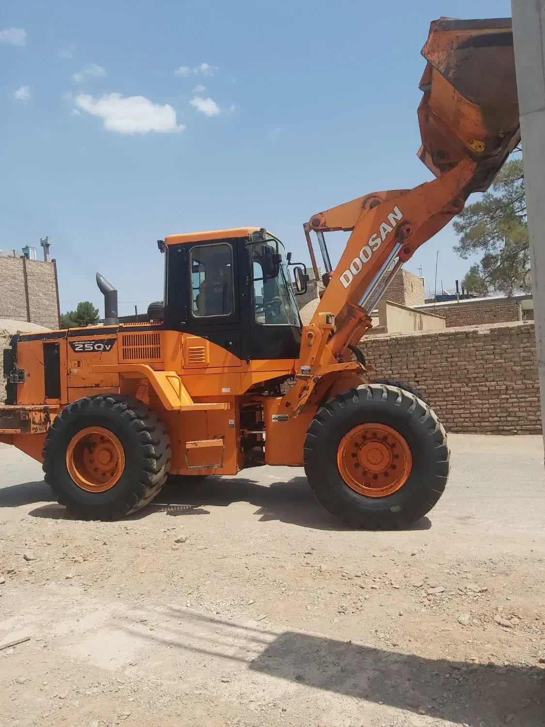 لودر دوسان 250 مدل 2008|خودرو سنگین|چهاردانگه (تهران), |دیوار