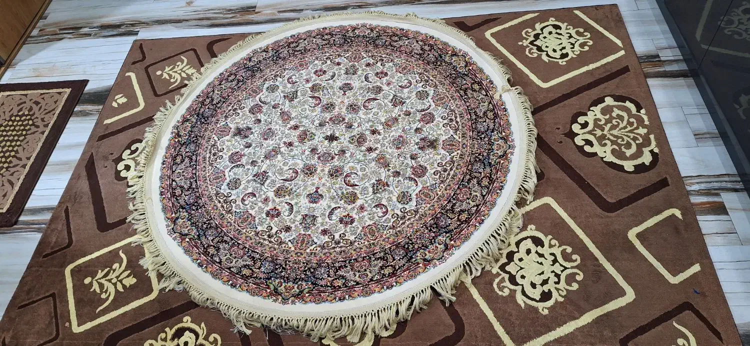 فرش گرد ۱۲۰۰ شانه|فرش|آمل, |دیوار